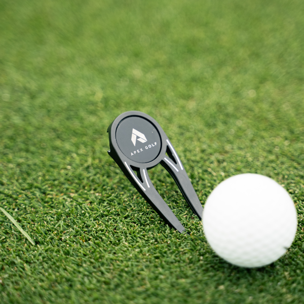 Golf ball marker and divot tool